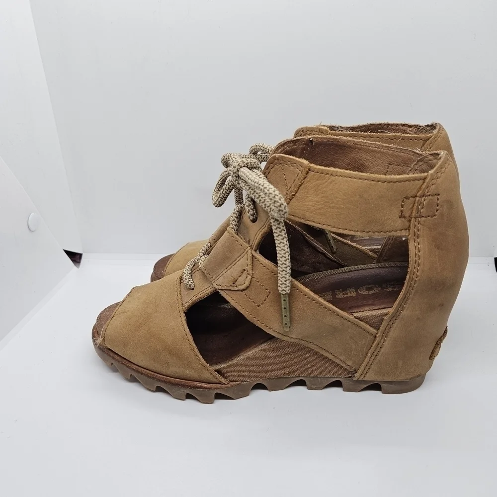 SOREL Joanie Lace Wedge Sandals light brown tan US 8